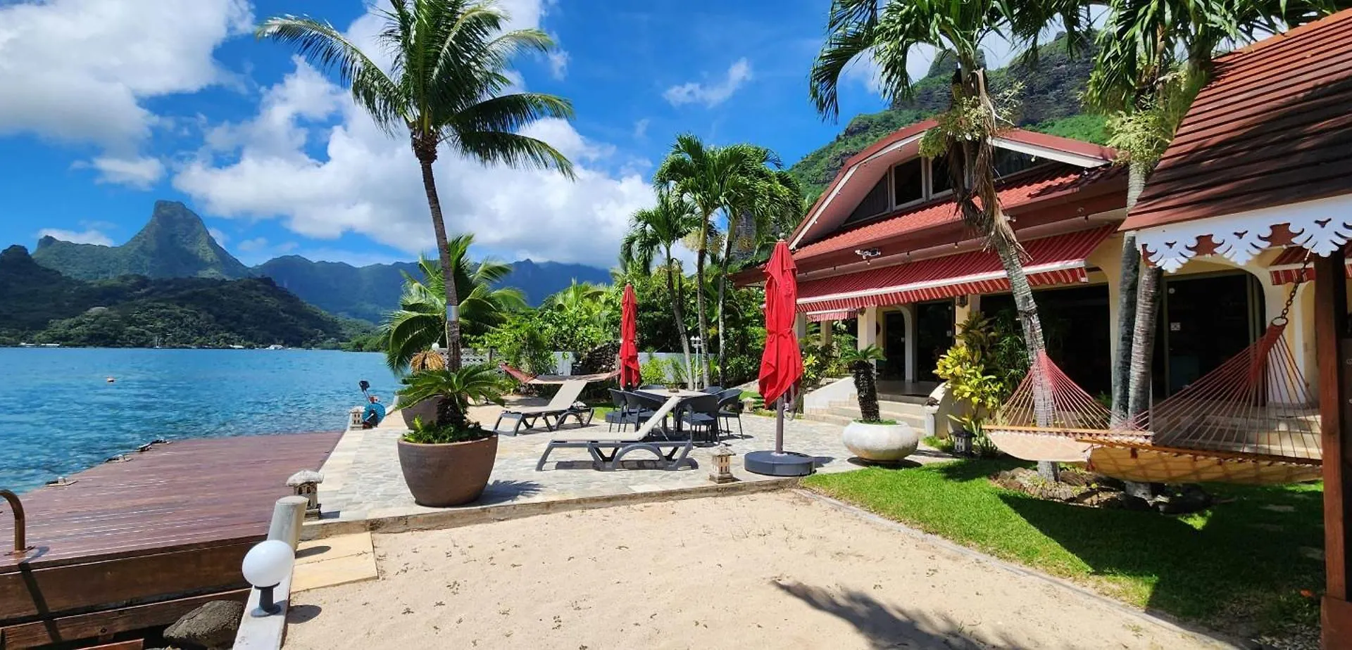 Villa Oramarama Paopao 度假居